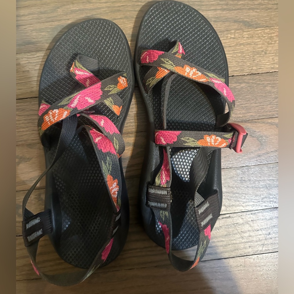 Floral Strap Women's Sandals